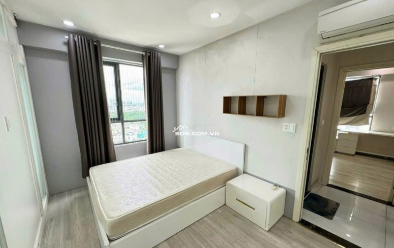 Chung cư Xigrand Court, Lý Thường Kiệt, Q10: 22Triệu, Nội thất, 3PN, 2WC.