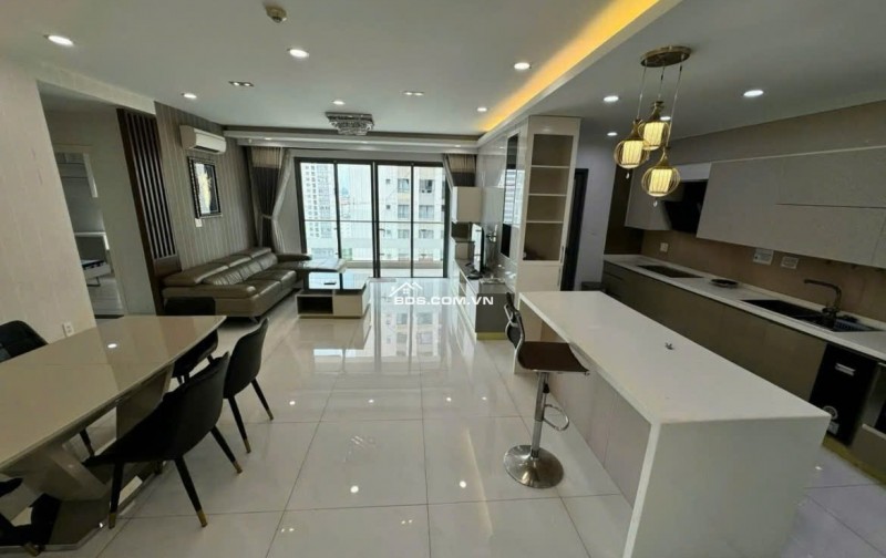 Chung cư Xigrand Court, Lý Thường Kiệt, Q10: 22Triệu, Nội thất, 3PN, 2WC.