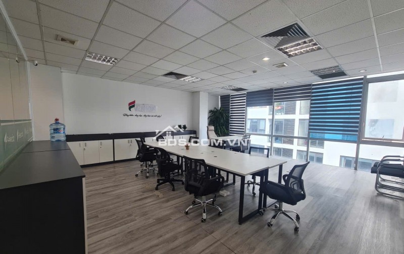 Sang nhượng Văn phòng tại 36 Hoàng Cầu