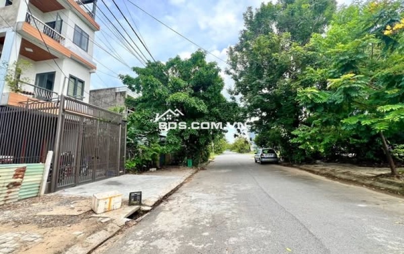 Bán đất tặng nhà đường 7m5 Trần Quang Long, Hòa Minh, Liên Chiểu sát Hoàng Trung Thông
