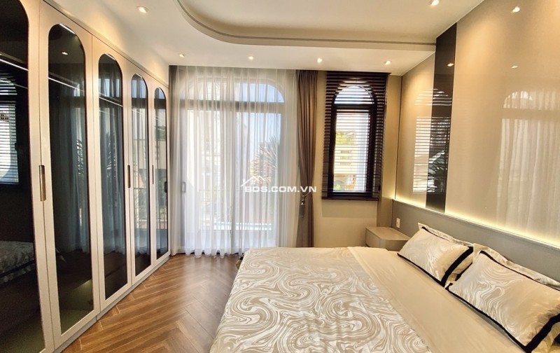 #PHAN HUY ÍCH #TÂN BÌNH #5 TẦNG #DTSD 245M2 #TẶNG FULL NỘI THẤT #GIÁ LỘC 9,99 TỶ
