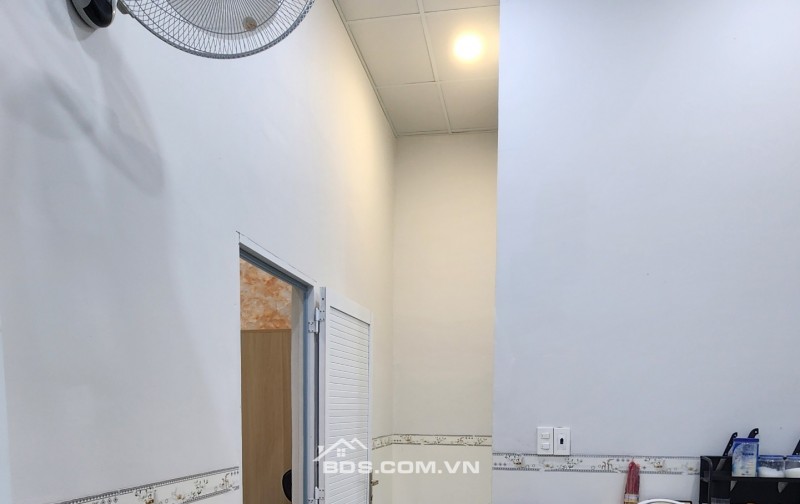 Nhà Đường Nguyễn Văn Quy, Hưng Phú, Cần Thơ: 270m², Sổ Hồng, Giá 3.2 Tỷ