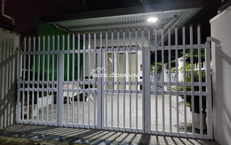 Nhà Đường Nguyễn Văn Quy, Hưng Phú, Cần Thơ: 270m², Sổ Hồng, Giá 3.2 Tỷ