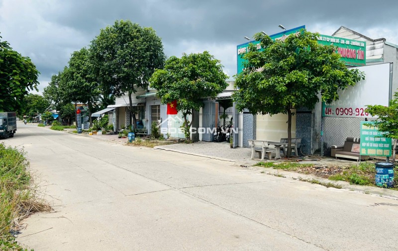 Cần Bán Nhanh 300m , Đường DL16 Thới Hòa Bến Cát Bình Dương , Full Thổ Cư , Sổ Hồng Riêng