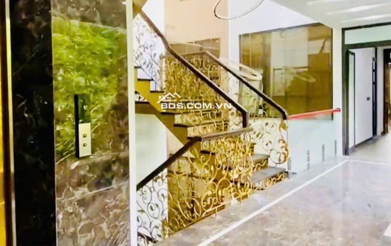 Cho thuê nhà 5 tầng có thang máy căn góc 2 mặt tiền view hồ TP Thanh Hoá