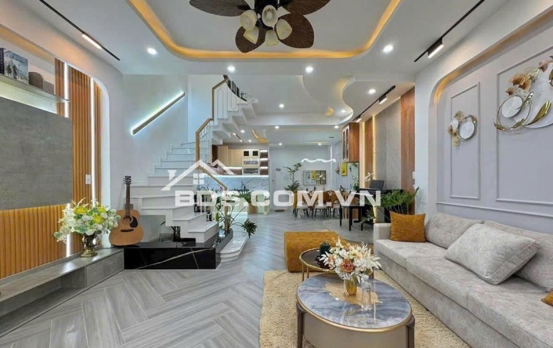 SIÊU RẺ NHÀ 2 LẦU NGAY TRUNG TÂM THỦ DẦU MỘT,BÌNH DƯƠNG
