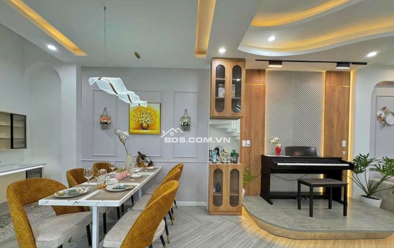 SIÊU RẺ NHÀ 2 LẦU NGAY TRUNG TÂM THỦ DẦU MỘT,BÌNH DƯƠNG