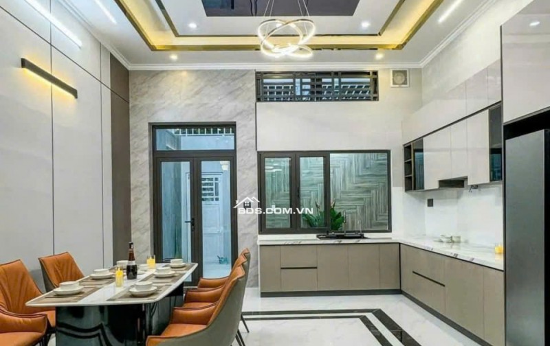 NHÀ 2 LẦU DIỆN TÍCH 260M GẦN BỆNH VIỆN HOÀNG MỸ BÌNH DUONG