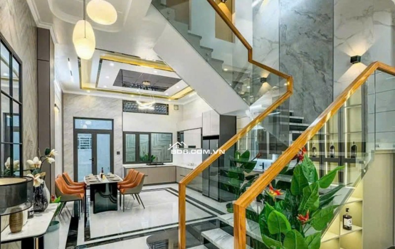 NHÀ 2 LẦU DIỆN TÍCH 260M GẦN BỆNH VIỆN HOÀNG MỸ BÌNH DUONG