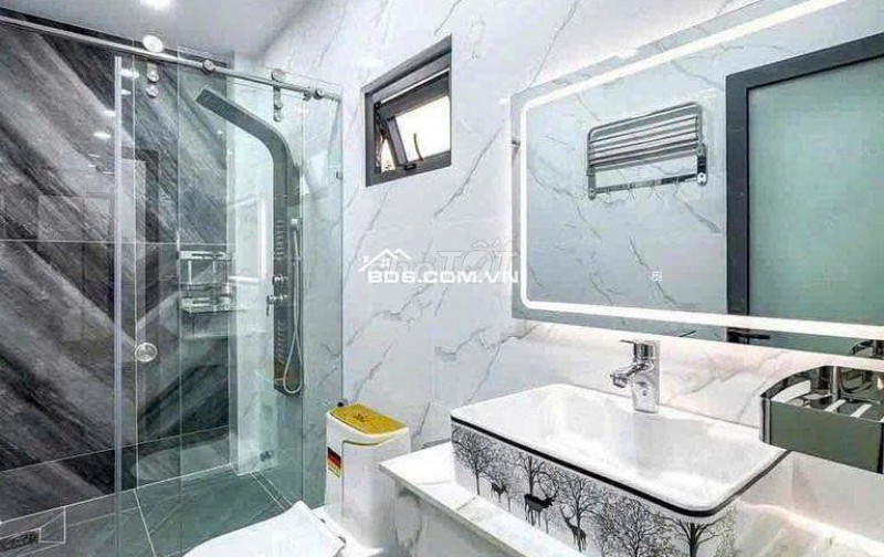 NHÀ 2 LẦU DIỆN TÍCH 260M GẦN BỆNH VIỆN HOÀNG MỸ BÌNH DUONG