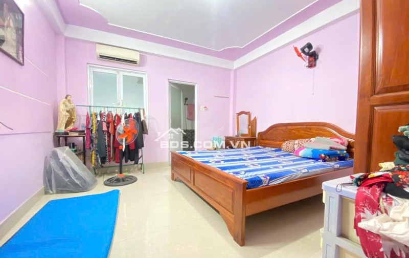 Bán nhà ở đường Quang Trung P11 đối diện chợ Hạnh Thông Tây DT 5* 17m, 2 lầu, giá chỉ 7,7 tỷ