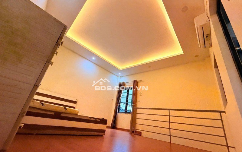 Cho thuê nhà nguyên căn Vũ Tông Phan, Khương Đình, Thanh Xuân. DT 35m x 4 tầng, giá 10tr