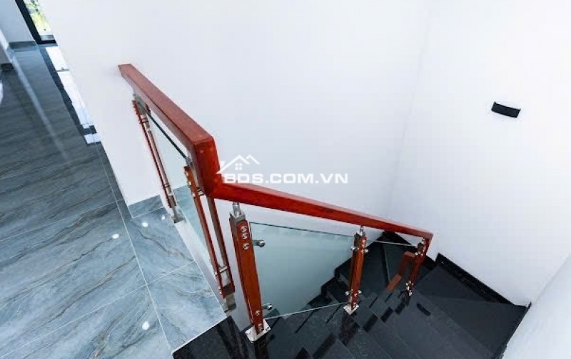 SIÊU PHẨM NHÀ 2 LẦU BÁN NGỘP GIÁ 2,95 TỶ FULL NỘI THẤT NGAY TT TDM