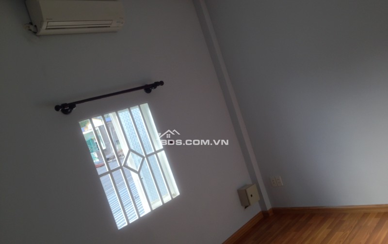 Chính Chủ Cần Bán Nhà 2 Lầu Kèm Đất Thổ Cư Tổng Diện Tích Lên Đến 190m2