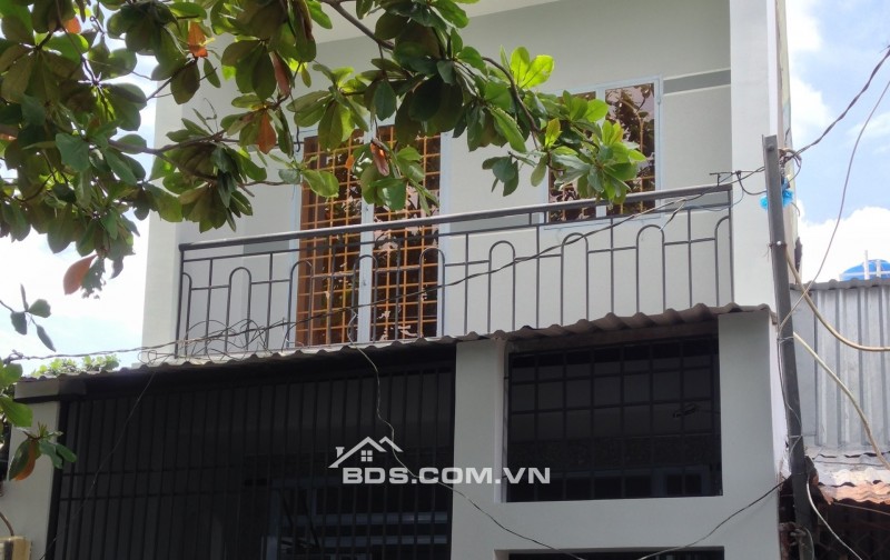 Chính Chủ Cần Bán Nhà 2 Lầu Kèm Đất Thổ Cư Tổng Diện Tích Lên Đến 190m2