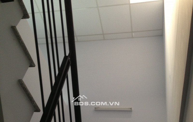 Chính Chủ Cần Bán Nhà 2 Lầu Kèm Đất Thổ Cư Tổng Diện Tích Lên Đến 190m2