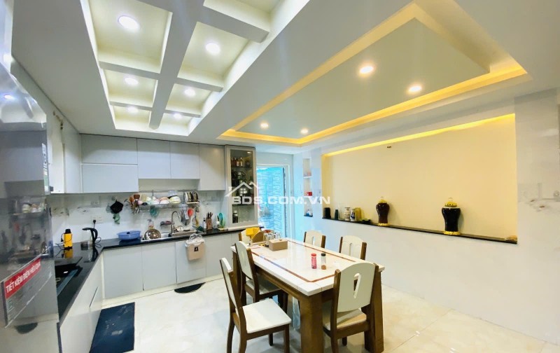 Bán Nhà Mặt Tiền Hẻm Đường Phạm Hữu Lầu, Giáp Phú Mỹ Hưng 4.6 x16 CHỉ 7 Tỷ 9