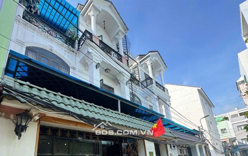 SIÊU PHẨM NHÀ PHỐ QUẬN 7 – HẺM XE HƠI 5M – NGANG KHỦNG – 7TY4