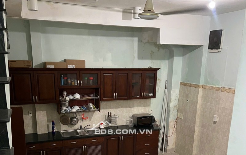 Bán gấp giá tốt! Nhà HXH Nguyễn Cảnh Chân Q1, DT: 98m², Sổ riêng, Xây CHDV hoặc ở ngay, Giá 19,5 tỷ