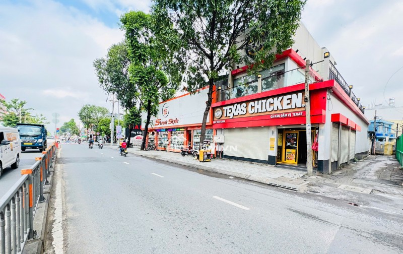 Cần bán gấp 1 căn mini House 5 Tầng trên đường Quang Trung, đối diện Coopmart, Gía chỉ 4 tỷ 950.