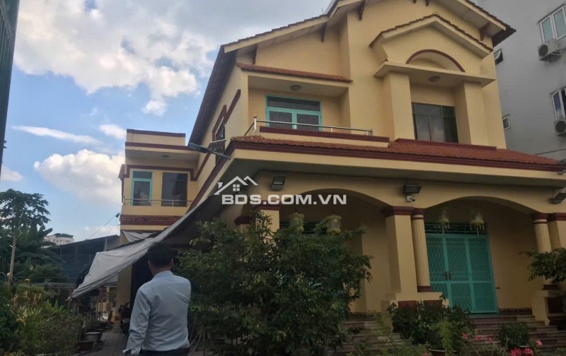 BÁN NHÀ VƯỜN CỰC ĐẸP – SÁT CÔNG VIÊN PHẦN MỀM QUANG TRUNG