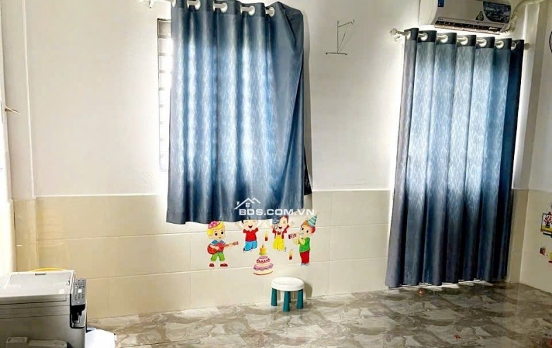 HÓT – CHỈ HƠN 3 TỶ – LÔ GÓC KHU PHÂN LÔ – Ô TÔ NGỦ TRONG NHÀ