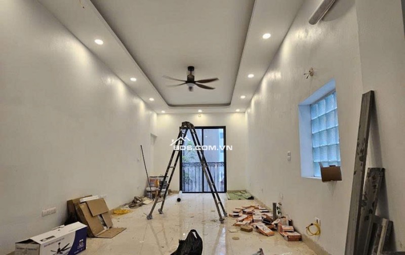 NHÀ PHÂN LÔ THỊNH QUANG - OTO 5 TẠ VÀO NHÀ - 40M2x6T THANG MÁY - MT 4M - GIÁ 12.98 TỶ