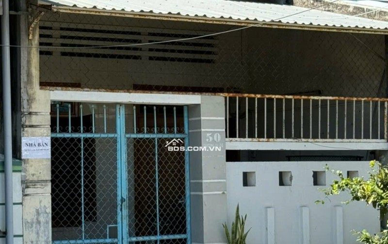 Bán Nhà Cấp 4 (100m2 full thổ cư)Trung Tâm TP. Tuy Hoà, Phường 8