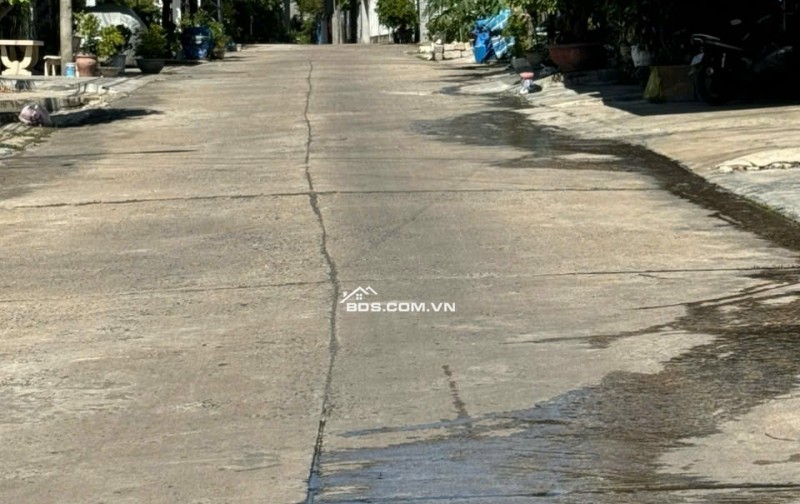 Bán Nhà Cấp 4 (100m2 full thổ cư)Trung Tâm TP. Tuy Hoà, Phường 8