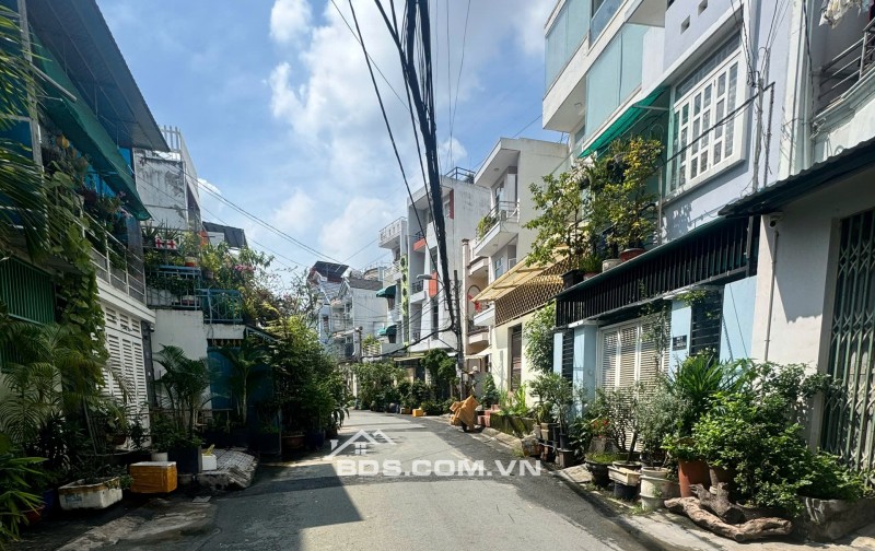 Bán nhà trệt + lửng 4x13.2 nở hậu 4.3m q7 – hẻm ô tô 7 chỗ thông- 7 tỷ 1