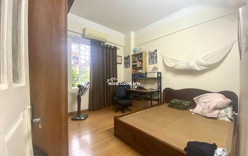 Bán CH Chung Cư Tây Hồ - Xuân La, 2 Ngủ, 50m2, Giá 4.6 Tỷ