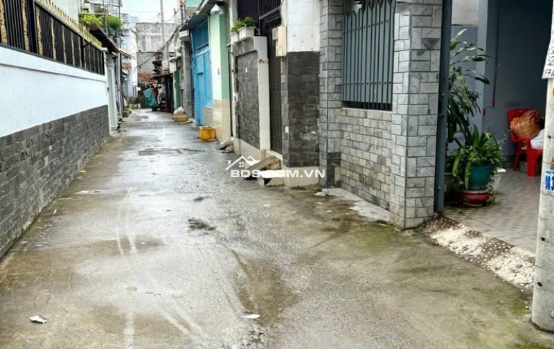 nhà q7 nở hậu 4,5x23, gần mặt tiền, sân trước sau, 2 phòng trọ riêng – 7,5 tỷ