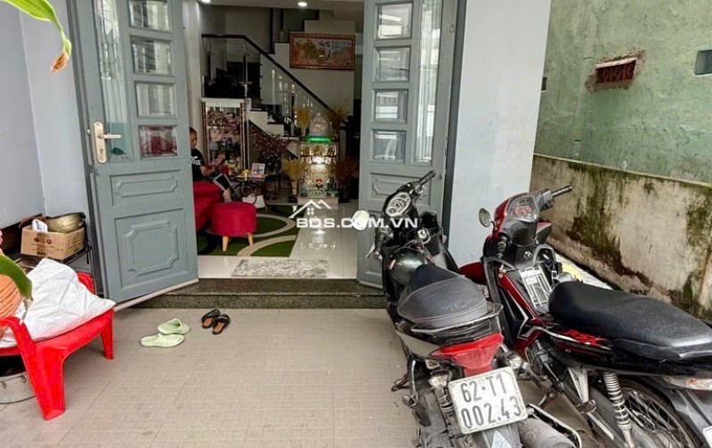 nhà q7 nở hậu 4,5x23, gần mặt tiền, sân trước sau, 2 phòng trọ riêng – 7,5 tỷ