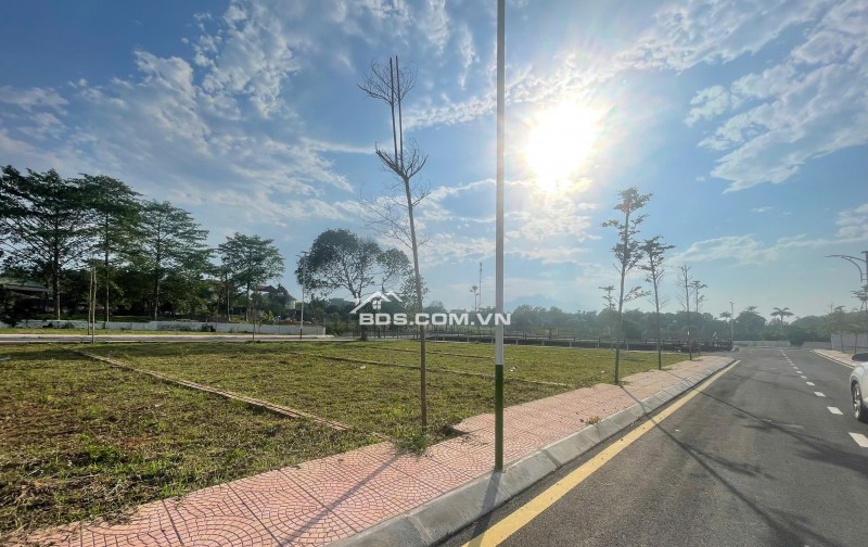Cơ hội hiếm hoi sở hữu đất nền Hòa Lạc 100m2 full thổ cư, giá FO, gần khu công nghệ cao & Đại học quốc gia
