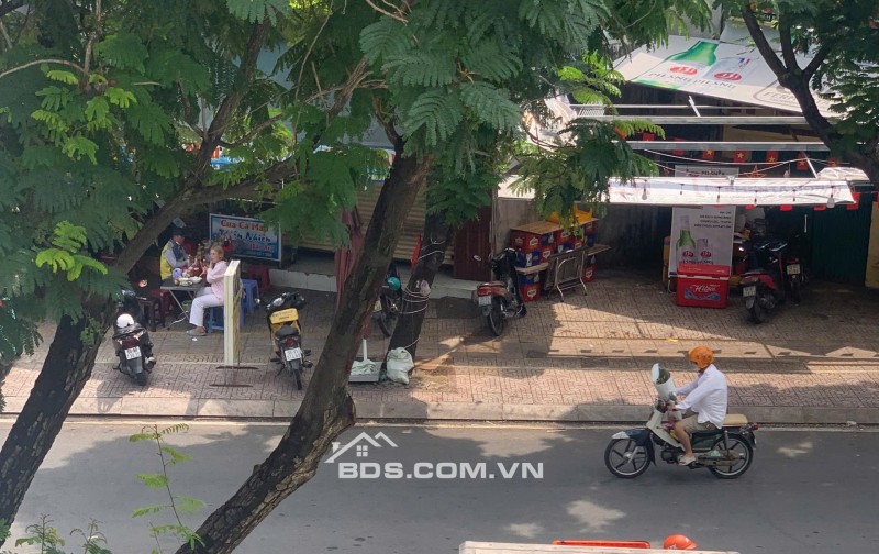 THUÊ NGUYÊN CĂN MẶT TIỀN TRUNG TÂM QUẬN 3 – BÀ HUYỆN THANH QUAN- 4 TẦNG: 13 TRIỆU. THẮM 0334432212
