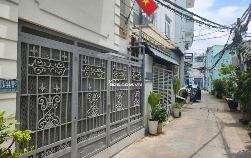 Bán nhà Quận 7 – 4x16m, 2 tầng, 3PN, hẻm xe tải đậu cửa, giáp Phú Mỹ Hưng – giá 6.8 tỷ