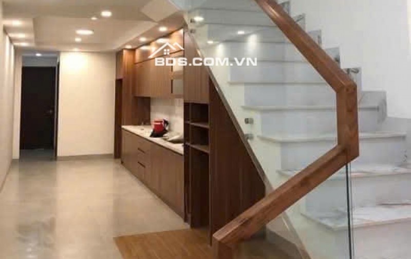 Nhà Siêu To Siêu Rẽ-Quận 7 3x28 - Oto -7 Tỷ 650