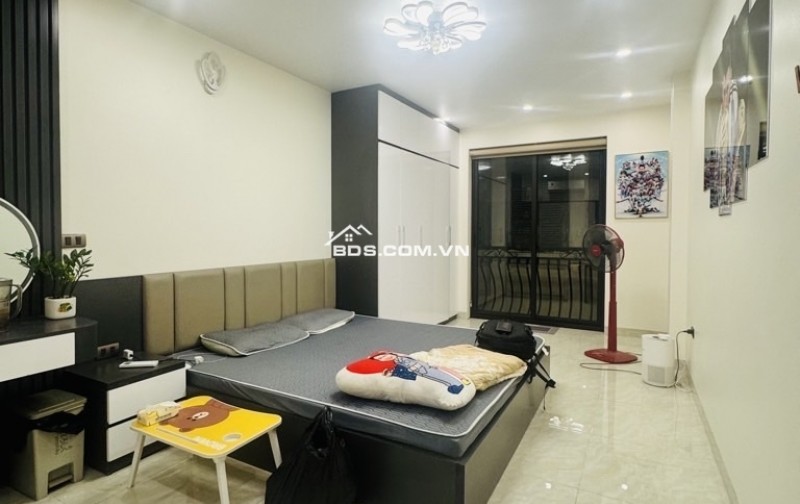 CẦU GIẤY 32M x6 TẦNG-15,5 TỶ 2 MẶT NGÕ THÔNG KINH DOANH,GẦN PHỐ,THANG MÁY