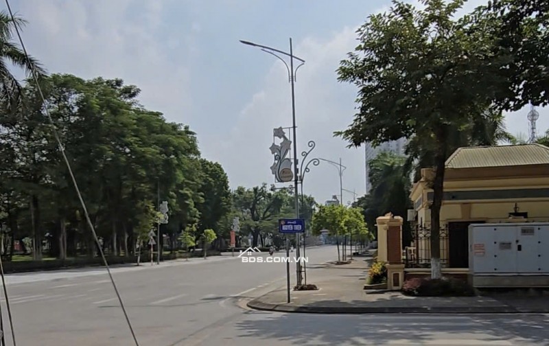 [ Liền Kề Phân Lô Bàn Cờ, Nội Thành Phủ Lý ]  Bán đất tặng nhà