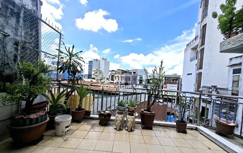 13,999 TỶ: BÁN NHÀ MẶT TIỀN CHỢ TRUNG TÂM QUẬN 10 - NGANG 5M- 3 TẦNG 228M2- BDS ĐẦU TƯ VŨ: 0933910039