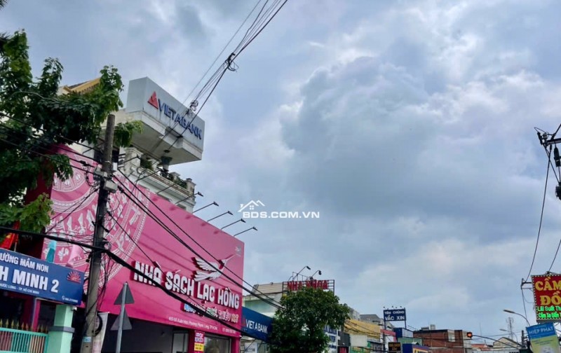Nhà 4 tầng, 1 xẹt Đỗ Xuân Hợp, Phước Long B (Q9 cũ), đối diện chợ, 4 phòng ngủ, nhỉnh 5 tỷ