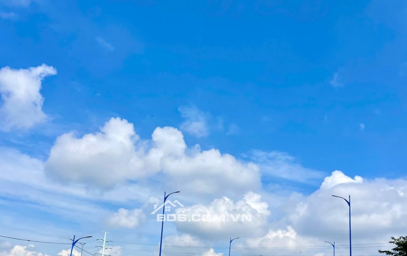 Nhà 4 tầng, 1 xẹt Đỗ Xuân Hợp, Phước Long B (Q9 cũ), đối diện chợ, 4 phòng ngủ, nhỉnh 5 tỷ