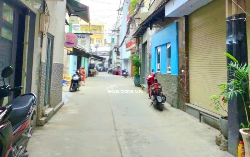 4 TỶ 350- BÁN NHÀ CMT8 QUẬN 10 – XE HƠI TỚI TẬN CỬA - DÒNG TIỀN HƠN 200 TRIỆU.VŨ 0933910039