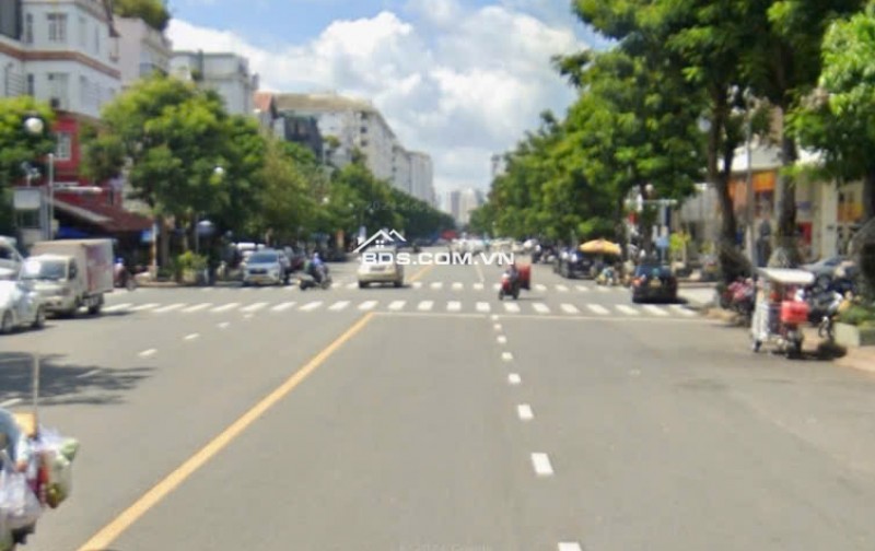 Bán Nhà Khu Phố Hưng Phước, Phú Mỹ Hưng, Quận 7, 8x18.5m