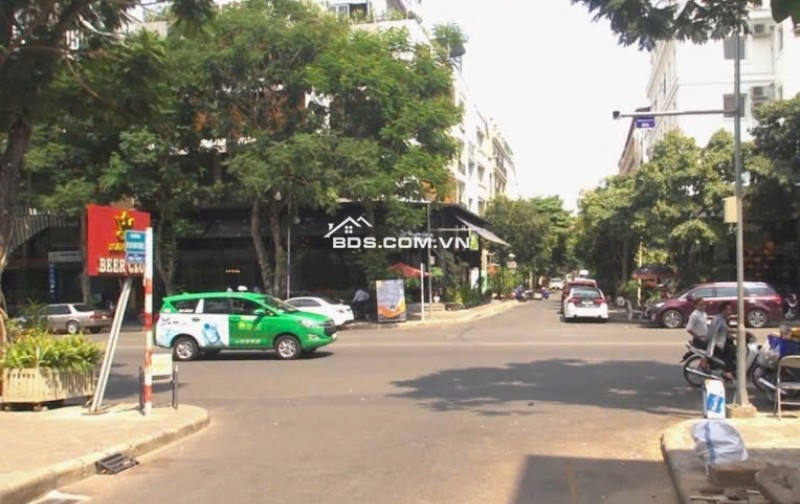 Bán Nhà Khu Phố Hưng Phước, Phú Mỹ Hưng, Quận 7, 8x18.5m