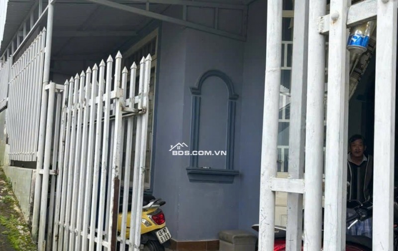 Chỉ với 3 tỷ 700 triệu sở hữu ngay lô đất kèm nhà xây trên đất cách chợ Ngô Quyền khoảng 1km