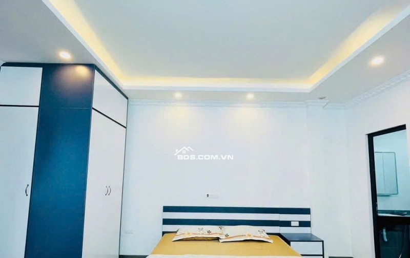 Chính Chủ Bán Nhà Cầu Giấy 38m2 6 Tầng Thang Máy Xây Mới Ô Tô Đỗ Cổng Hơn 10 Tỷ