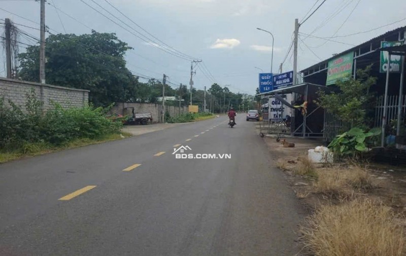 7,5x28 82m thổ cư, mặt tiền đường nhựa, đối diện cty Cao Phát, thích hợp đầu tư, giá 1tỷ