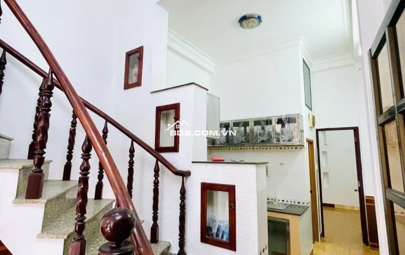  THẠCH LAM – HẺM ĐẸP XE HƠI TRÁNH NHAU – 82m2 (4 x21m), 3 TẦNG BTCT – Ở NGAY, NHỈNH 7 TỶ 