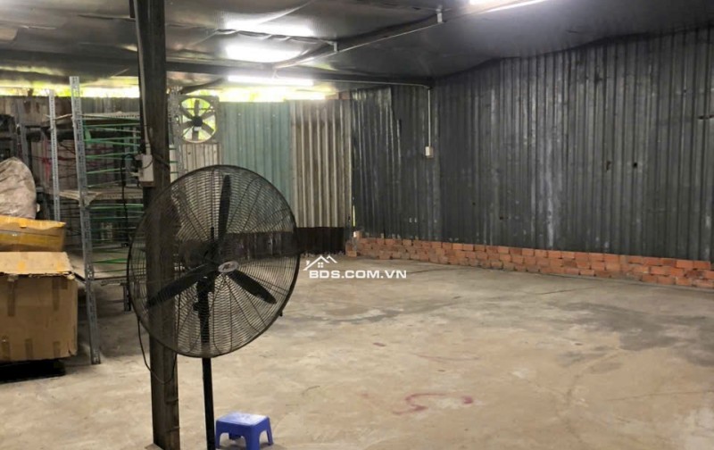 Cho thuê kho tại 360 Bến Vân Đồn, Phường 1, Quận 4, TP.HCM.